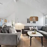 5 Star In Idestrup *