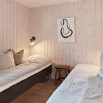 Сasa de vacaciones 5 Star In Idestrup Bøtø By