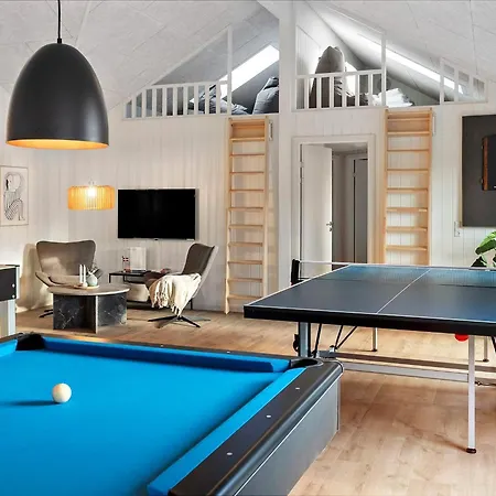 Сasa de vacaciones 5 Star In Idestrup Bøtø By