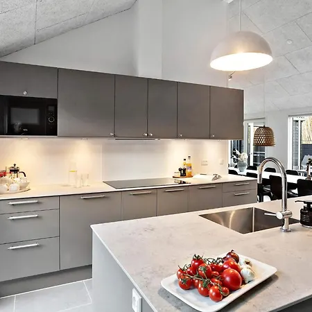 5 Star In Idestrup * Bøtø By