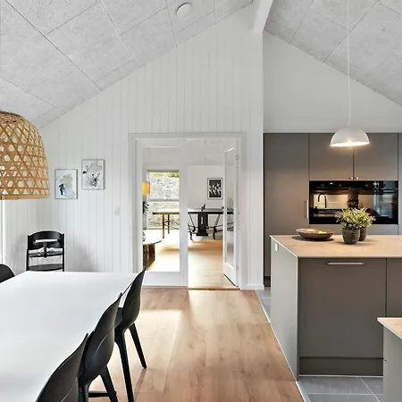 5 Star In Idestrup *
