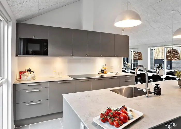 5 Star In Idestrup * Bøtø By